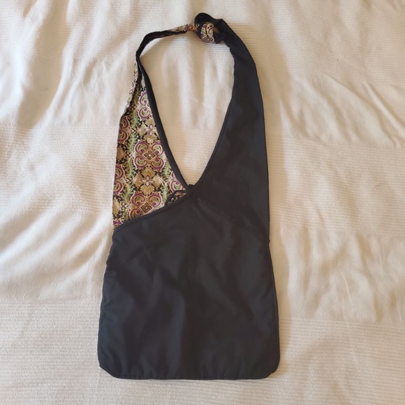 Hand Made Shoulder / Crossbody Bag from Cambodia - Picture 3 of 9